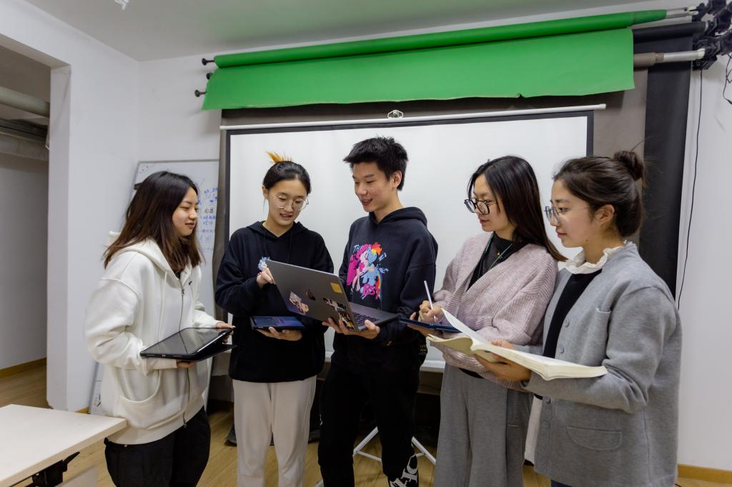 一块拼图——财经知识科普视频自媒体